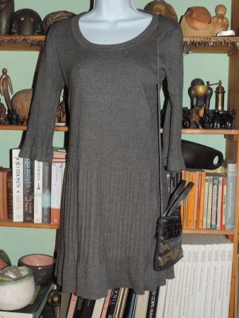 robe grise avec sac