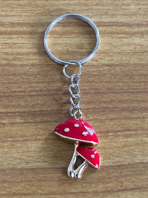 Zynara Pilz Schlüsselanhänger Aus Edelstahl - Glücksbringer Für Frauen & Mädchen