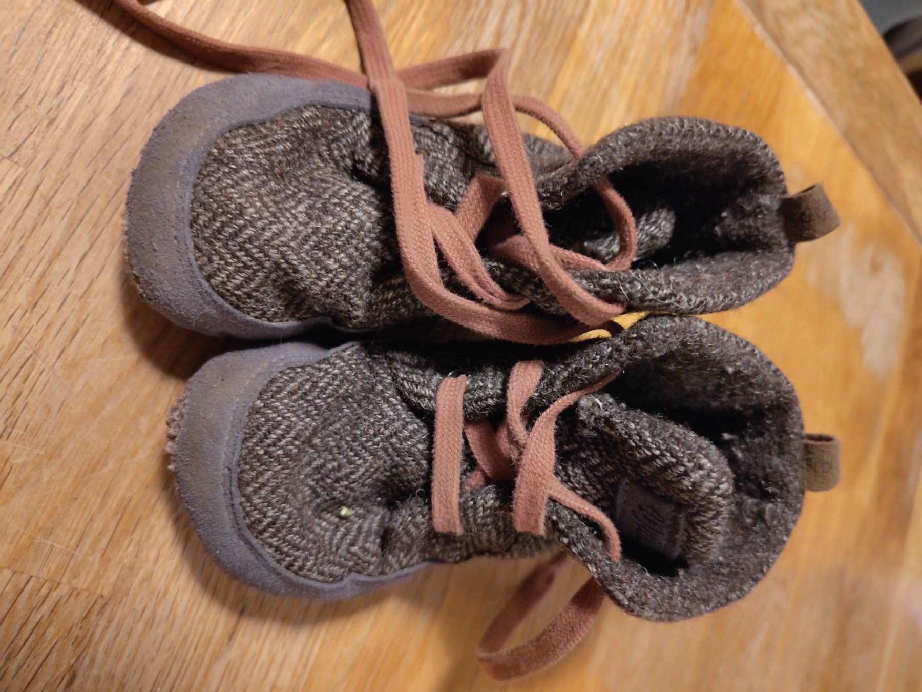 Wildling Scarpe per ragazzi: Wildlinge Schuhe Nordwolf Grösse 19 – Usato da Solothurn venduto da sam9129