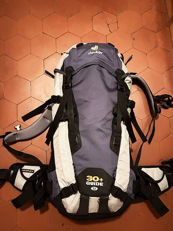 Deuter Zaini: Deuter Rucksack – Usato da Winterthur venduto da sil_dh8z