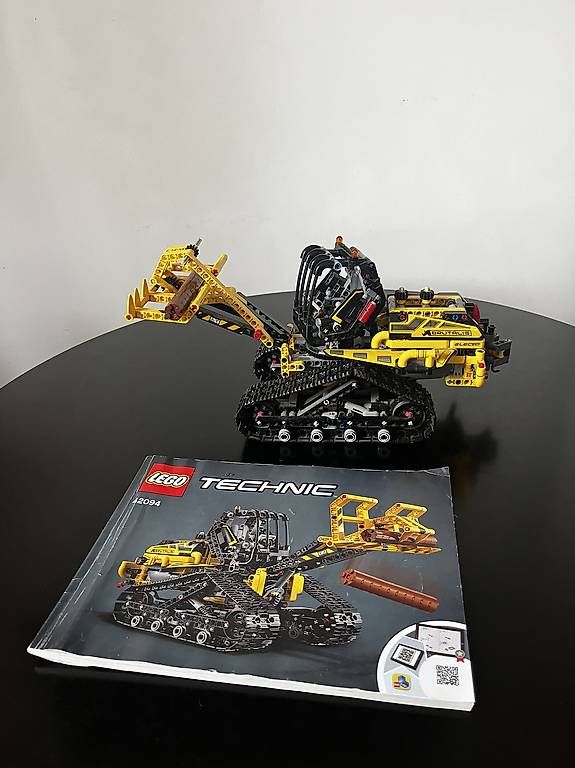 Baukästen: LEGO TECHNIC BAGGER – Gebraucht aus Muttenz von Linderli1