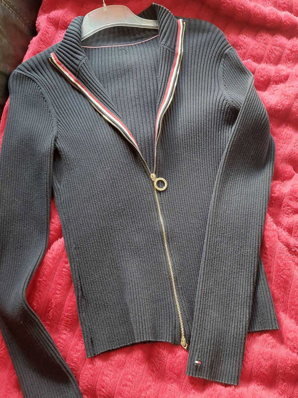 Tommy Hilfiger Giacche: Strickjacke von Tommy Hilfiger – Usato da Wynau venduto da Meysi