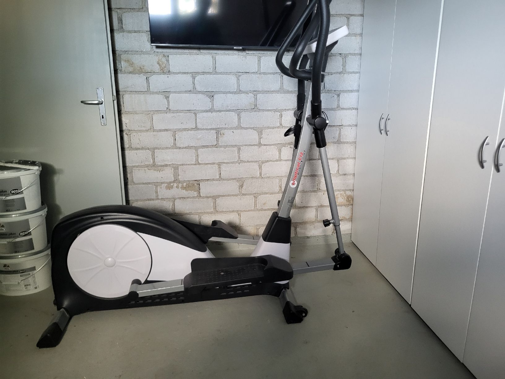 Hometrainer: Crosstrainer Crane Elliptical C12 gebraucht – Usato da Steffisburg venduto da Tek123