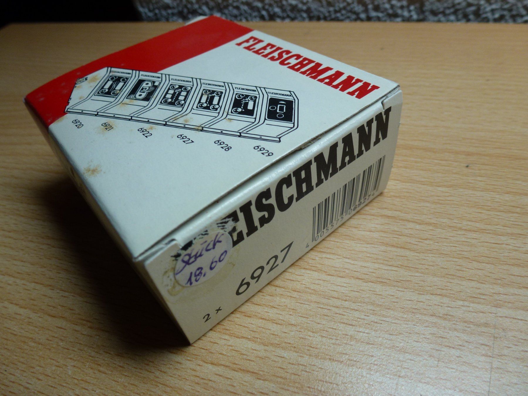 Fleischmann Modelleisenbahnen: Fleischmann 6927 Signal-Stellpult 2 Stück – Neu (gemäss Beschreibung) aus Hombrechtikon von Se9 7