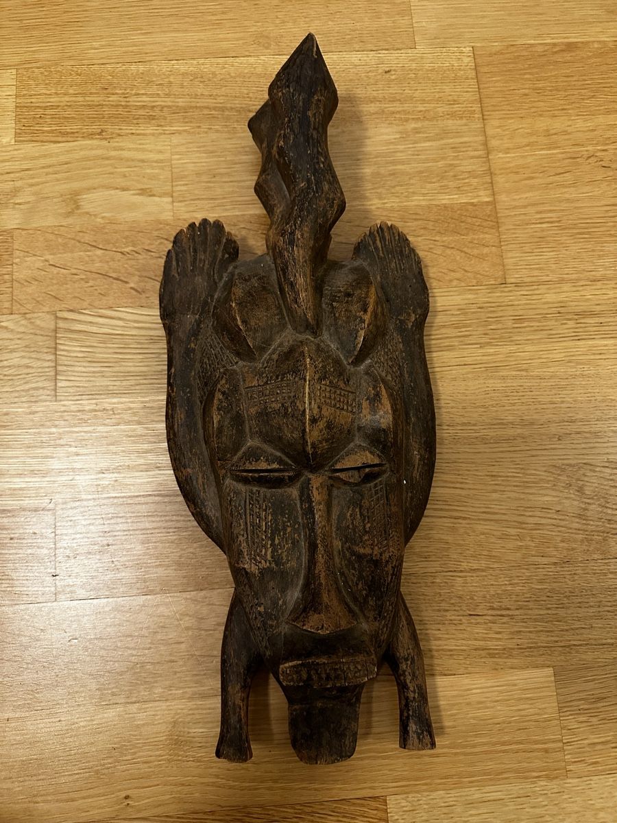 Arte internazionale: Antike, handgeschnitzte, afrikanische Maske – Usato da Bern venduto da vale35