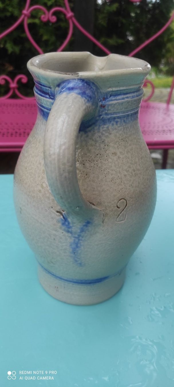 Karaffen: Ancienne Cruche en Grès de style Betschdorf H 25 cm – Gebraucht aus Porrentruy von Olifante 1