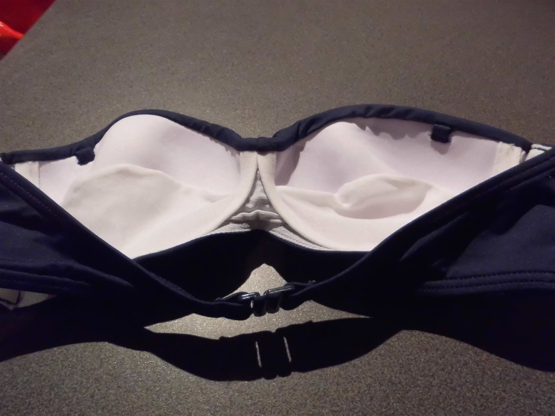 Costumi da bagno & Bikini: Bikini-Oberteil ca. Grösse S, dunkelblau – Usato da Zürich venduto da abraxas1291 1