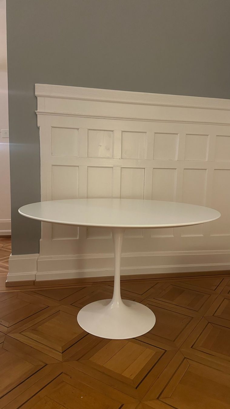 Knoll Tavoli: Knoll Saarinen Round Dining Table, 120 cm – Nuovo (secondo la descrizione) da Zürich venduto da vik_p5j8
