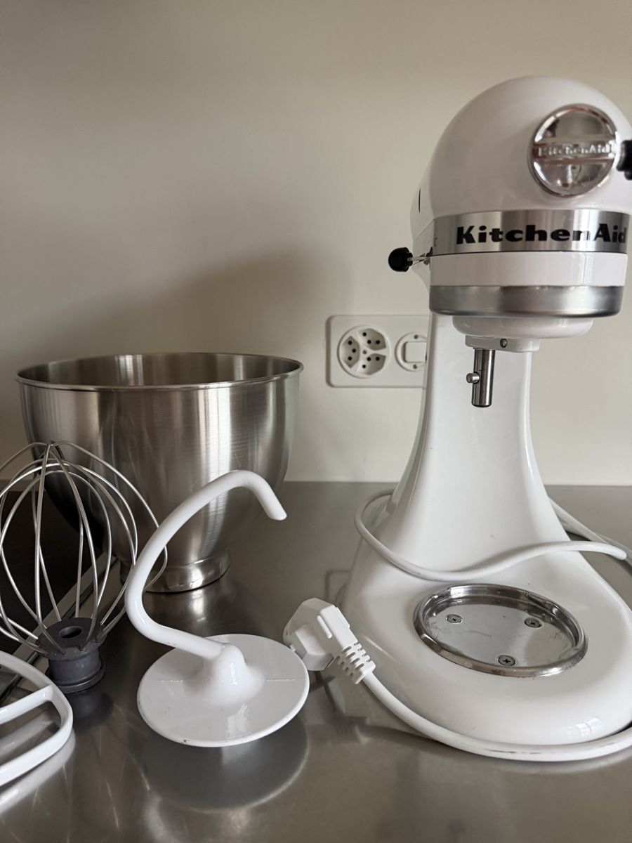 Kitchenaid Elettrodomestici da cucina: KitchenAid Küchenmaschine weiss mit Zubehör – Nuovo (secondo la descrizione) da Zürich venduto da san_7lmz 9