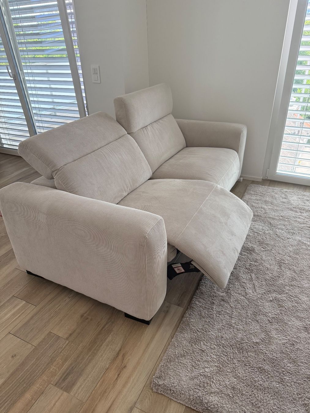 Conforama Divani: 3 seater sofa recliner – Usato da Wallisellen venduto da jes_jds8 1