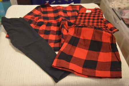 TAILLE 80 - ENSEMBLE CARTER'S + ROBE
