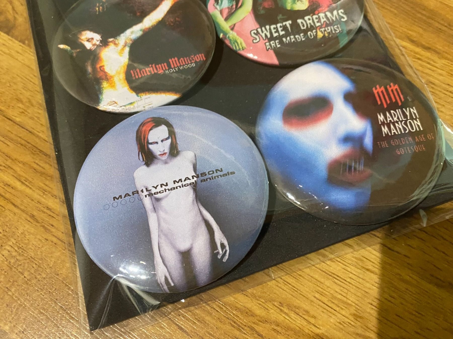 Placchette & Badge: Marilyn Manson Ansteck Badges! – Nuovo (secondo la descrizione) da Basel venduto da FatCatPacksTheRatt 3
