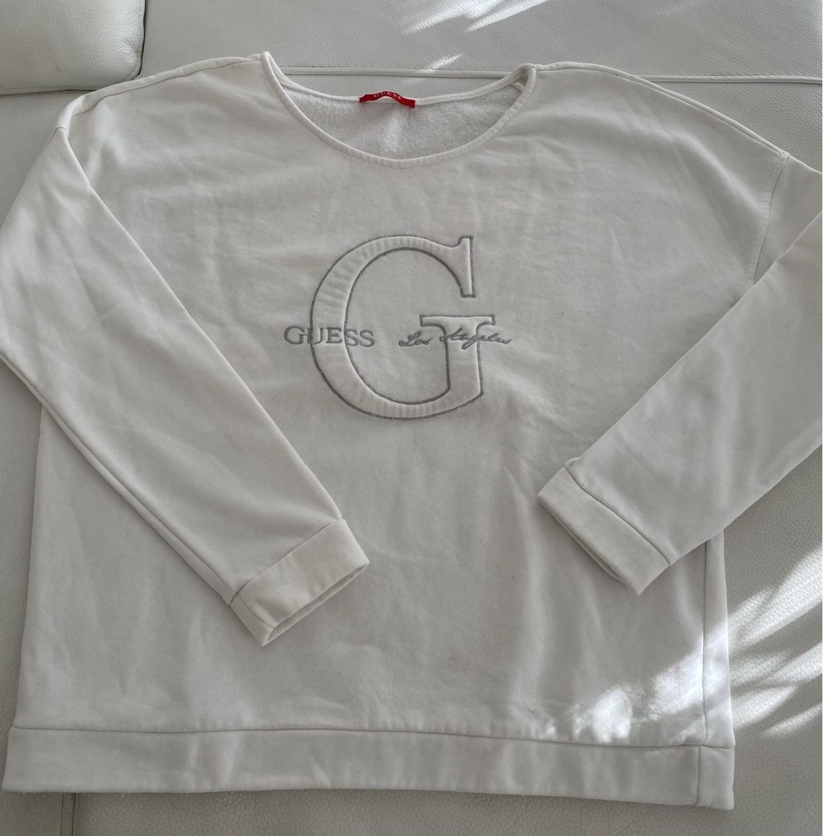 Guess Pullover & Sweatshirts: Guess Pullover 🌸 – Gebraucht aus Opfikon von Luis144
