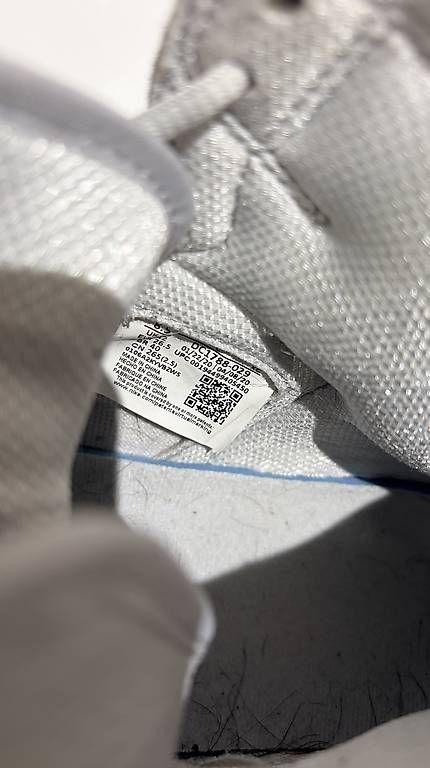 Chaussures hommes: Jordan High silver 42 – D'occasion à Lugano par chs_fjt5 4