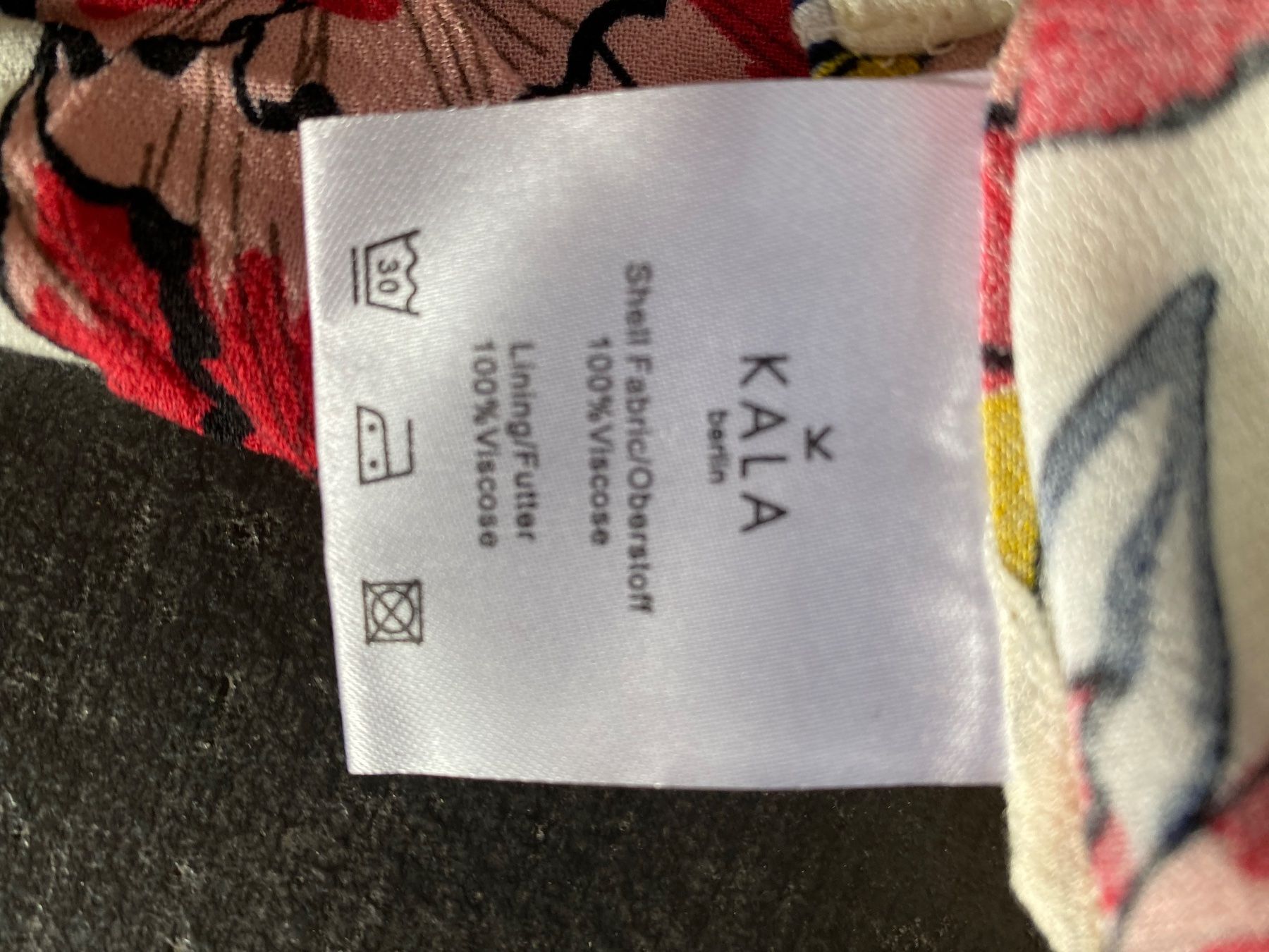 Top: Top langärmelig von Kala Berlin – Nuovo (secondo la descrizione) da Chur venduto da simhofstr 1