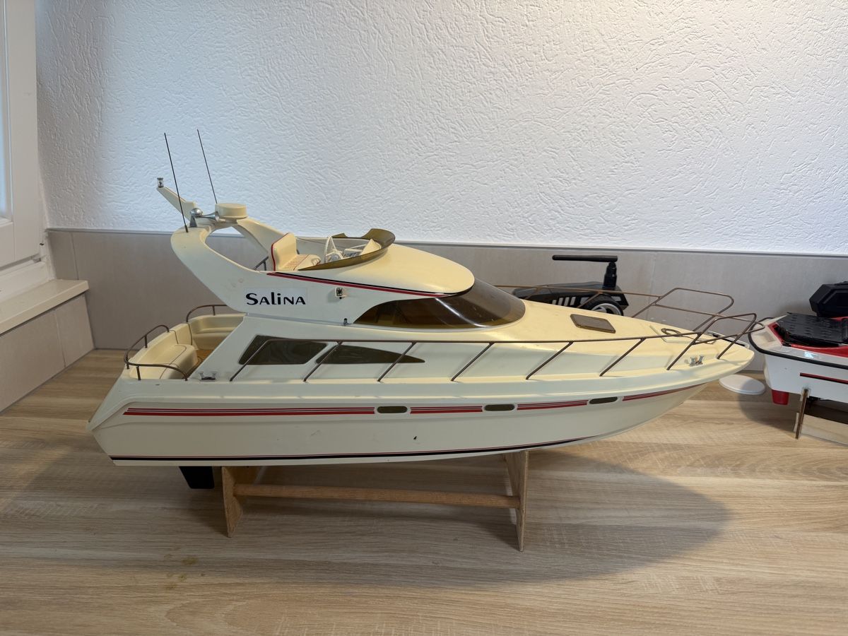 Modellismo RC: Lot de bateaux RC – Difettoso da Cheseaux Noréaz venduto da djo73 6