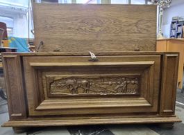 Coffre de rangement bois sculpté bon état