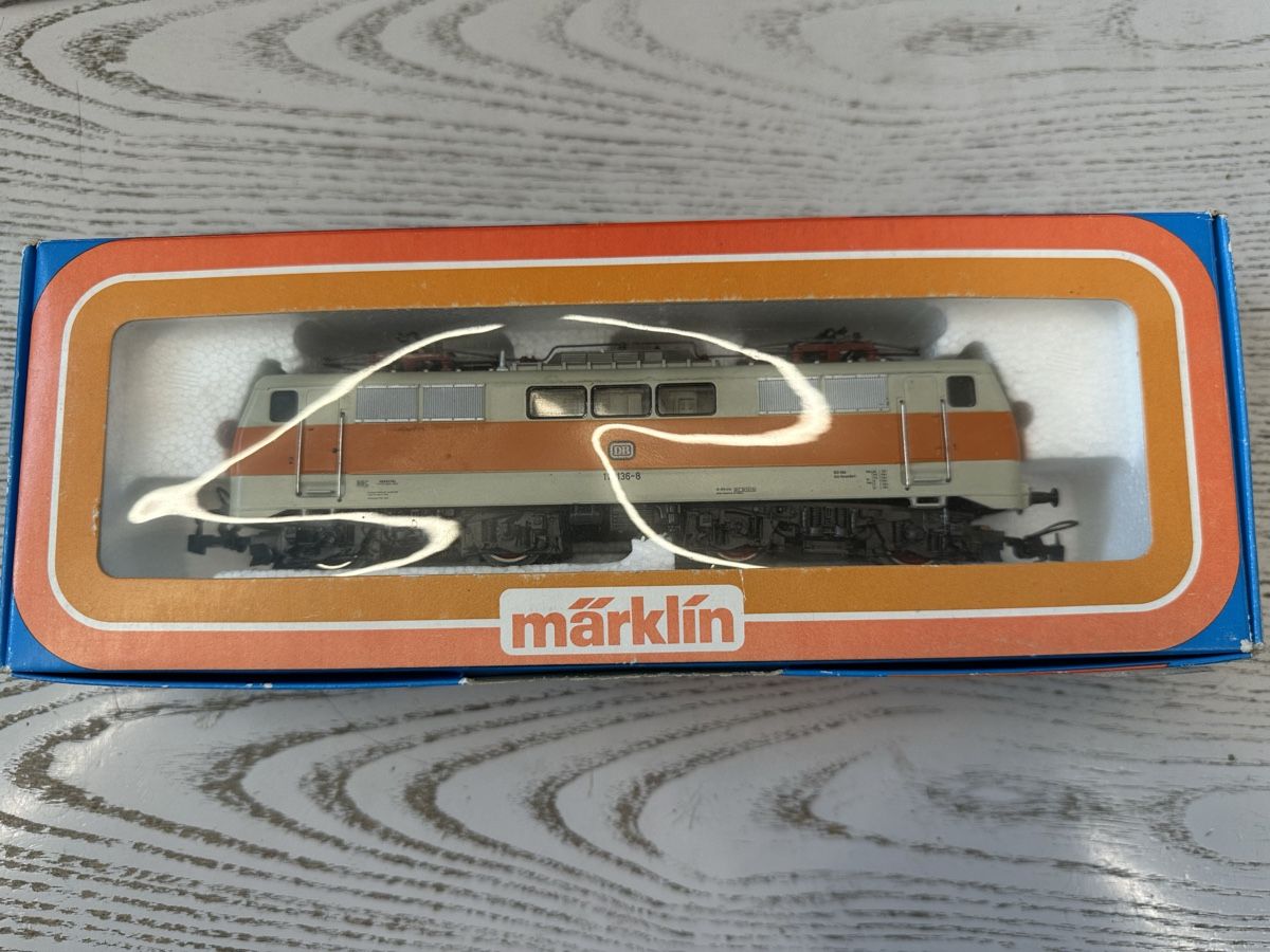 Märklin Modellini di ferrovie: Märklin 3155 DB BR 111 – Usato da Lupsingen venduto da New-Haven 6