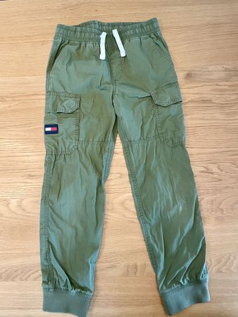 Kinder Tommy Hilfiger Cargo-Hose, Khaki, Gr. 140 (10)