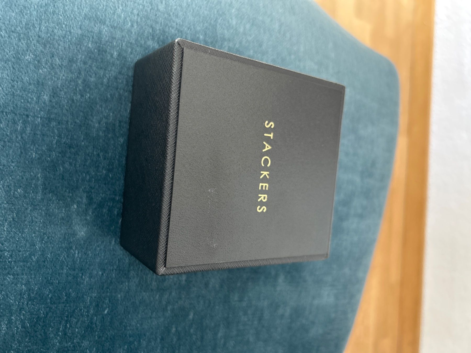 Contenitori & Simili: Stackers Phone charger box – Usato da Biel/Bienne venduto da zit_v5yc 4