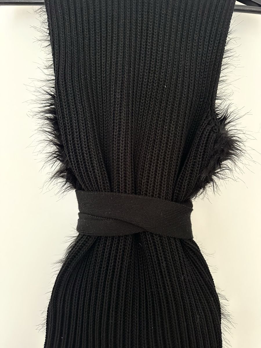 Gilet & Giacche senza maniche: Schwarze Kunstfellweste AMISU Gr. 36, Herbst Winter – Nuovo (secondo la descrizione) da unterentfelden venduto da leyla08 5