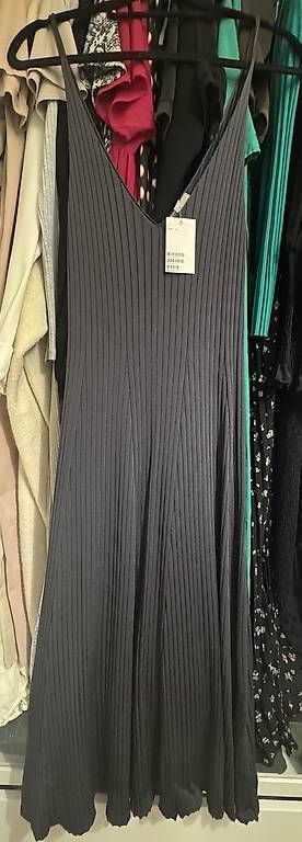 Kleider: Langes Kleid  – Gebraucht aus Basel von Spielzeugverkauf