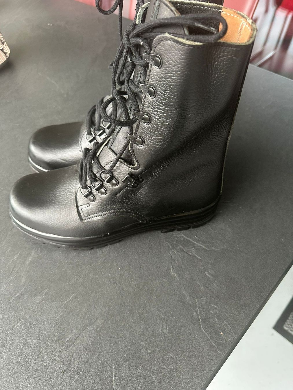 Schweizer Armee Scarpe da uomo: Militär Kampfstiefel Minerva Grösse 42 – Nuovo (secondo la descrizione) da Burgdorf venduto da Apfel62 1