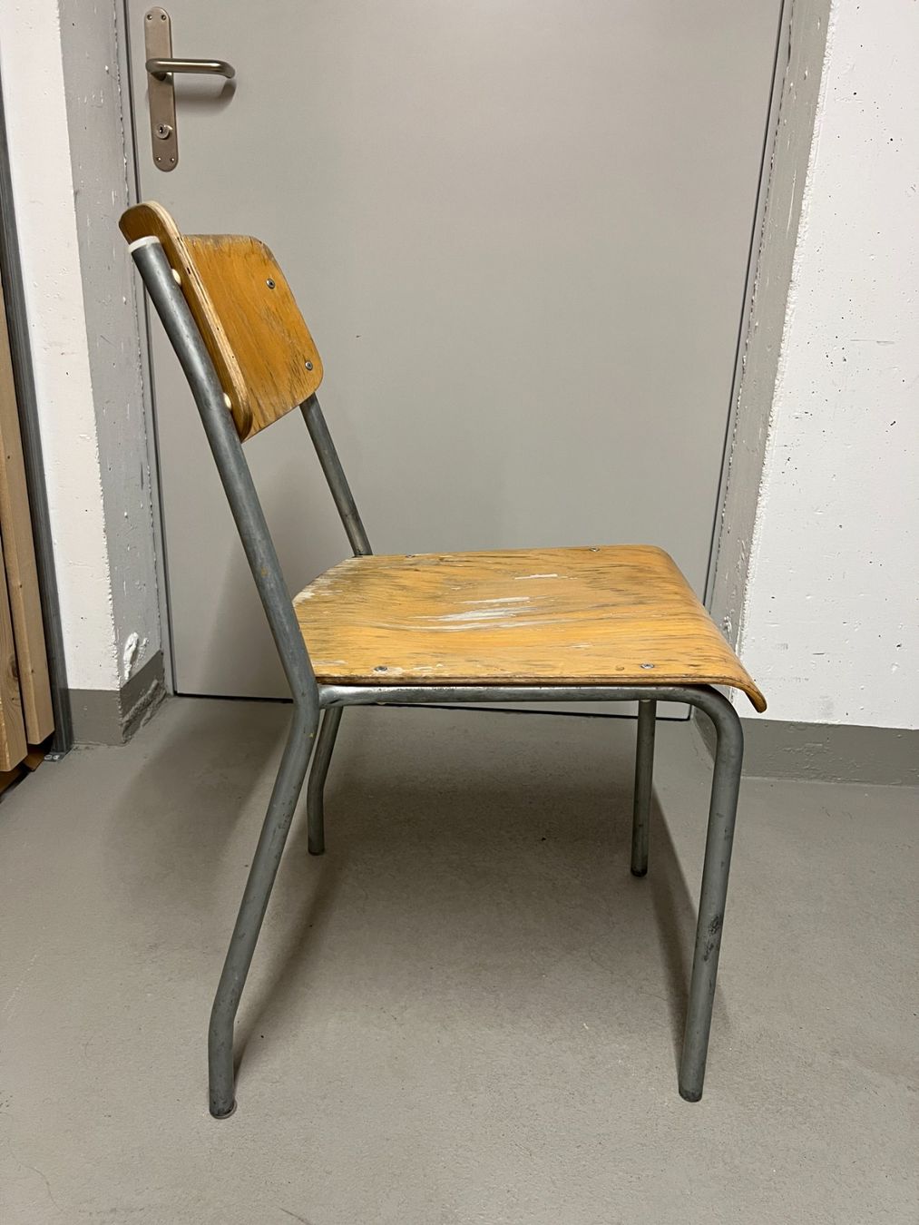 Sedie: 4 Stapelstühle "Vintage" – Usato da Zürich venduto da Jari2 2