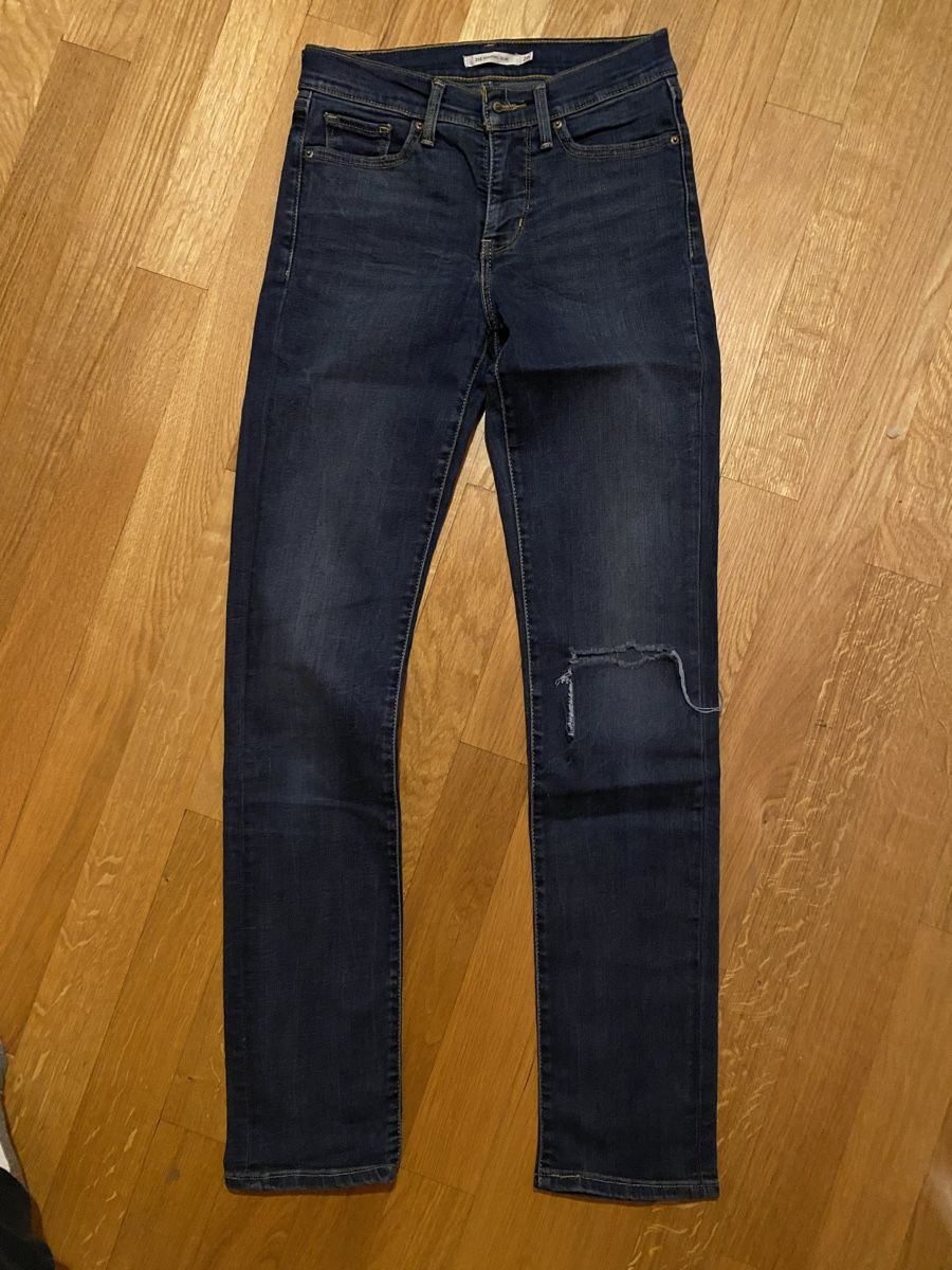 Levi's Jeans: Jeans Levi’s shaping slim taille 26 – Usato da Epagny venduto da nie_n5yb