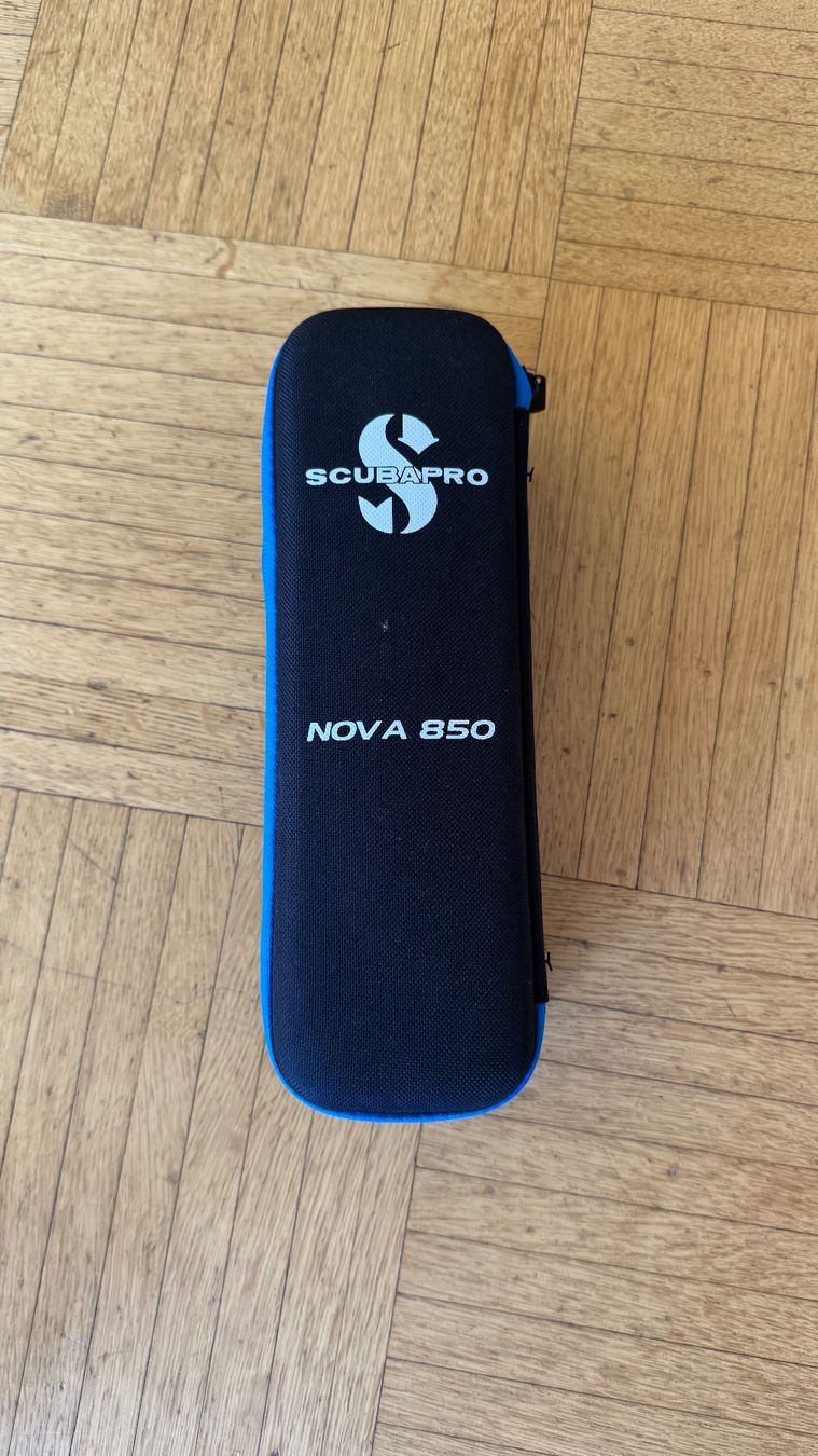 Scubapro Lampen: Scubapro Nova 850 Dive Torch – Neu (gemäss Beschreibung) aus Küsnacht ZH von Floor1an 1