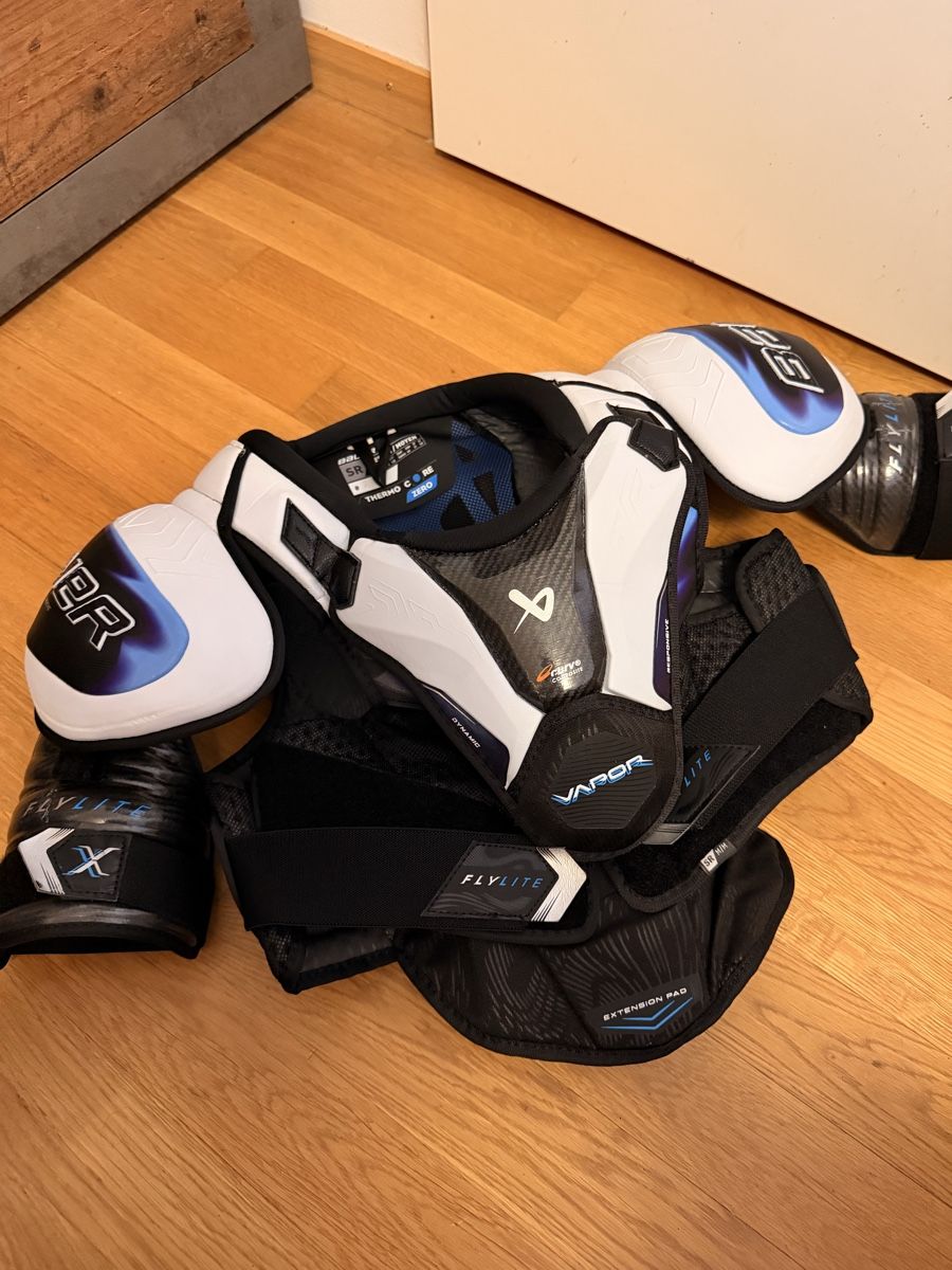 Giochi: Bauer Vapor Flylite Brustpanzer Senior Medium – Nuovo (secondo la descrizione) da Berg TG venduto da luca.qkz