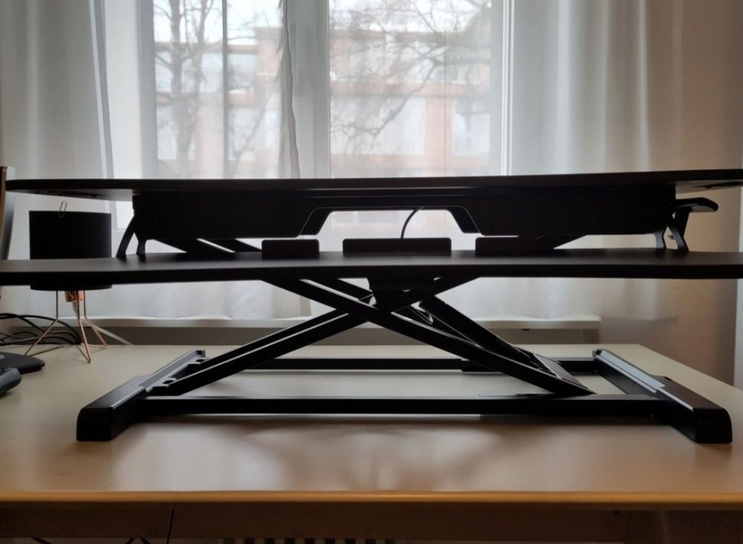 Scrivanie: Adjustable Standing Desk – Usato da Zürich venduto da keltox 2