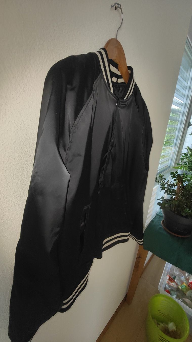 H&M Jacken: H&M Satin Bomberjacke Grösse M – Neu (gemäss Beschreibung) aus Sulgen von pen_hf7f 1
