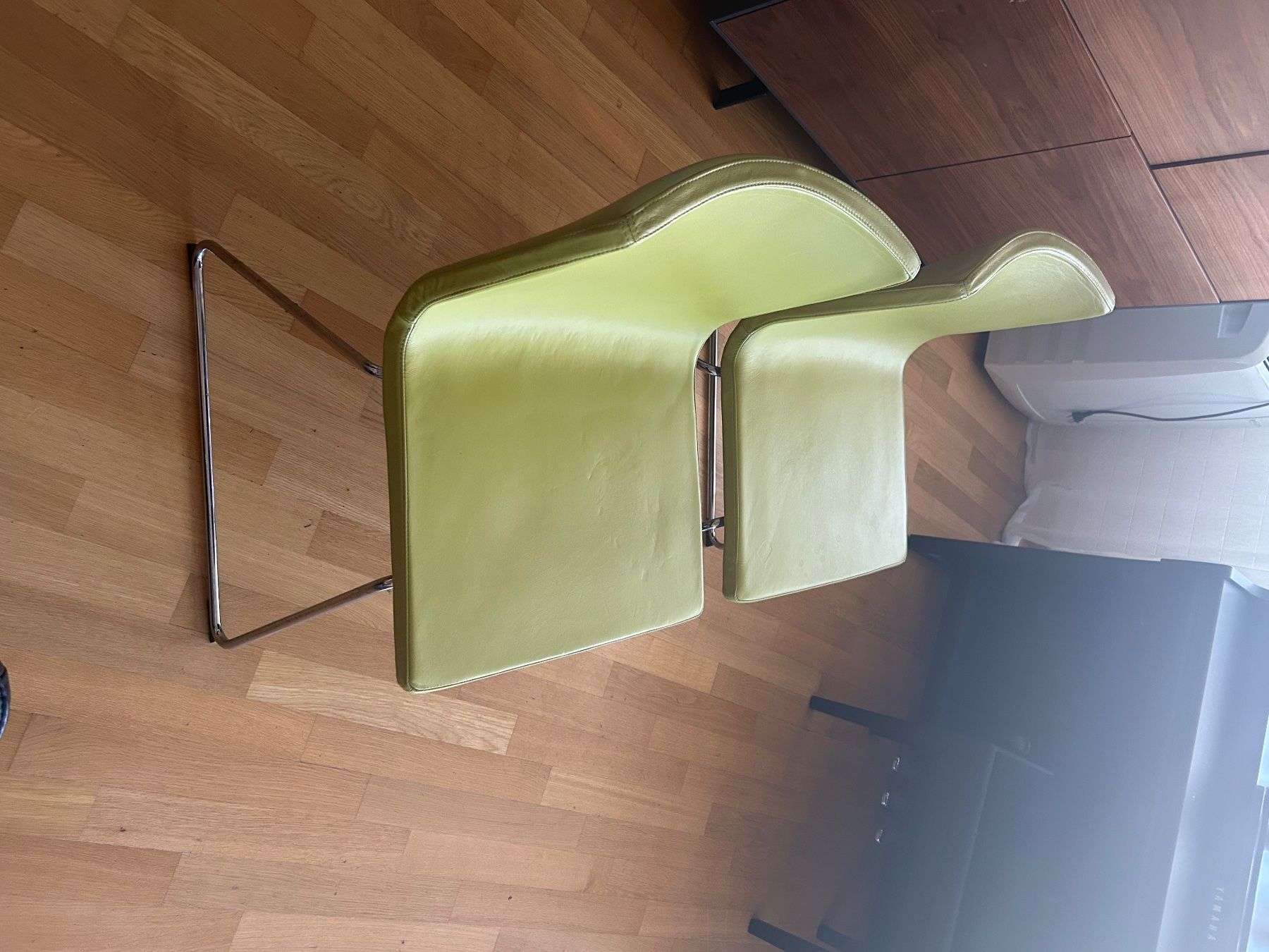 Ikea Sedie: 2er Set Moderne Freischwinger Stühle, hellgrün, Top! – Usato da Zug venduto da mariosarkissian 2