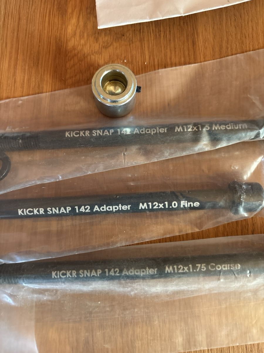 Laufwerke & Adapter: KICKR SNAP 142 Adapter Set neuwertig – Neu (gemäss Beschreibung) aus Subingen von Guss91 1