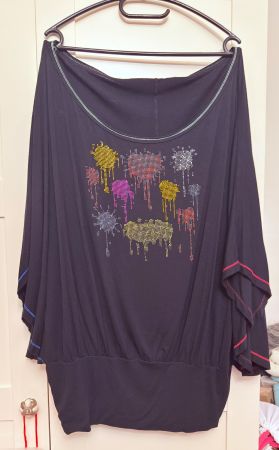 • Tunika / Bluse mit Glitzersteinchen •