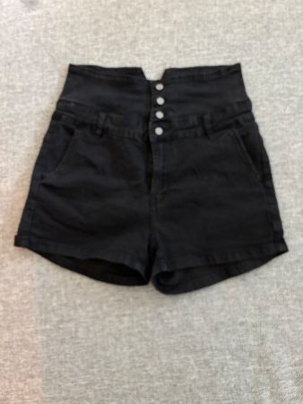 Schwarz Jeans Shorts Grösse 30, Sommerliche Shorts