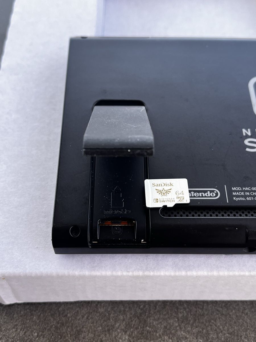Nintendo Console: NINTENDO SWITCH 1 - CONSOLE DE SALON – Usato da Malleray venduto da LaMano667 4