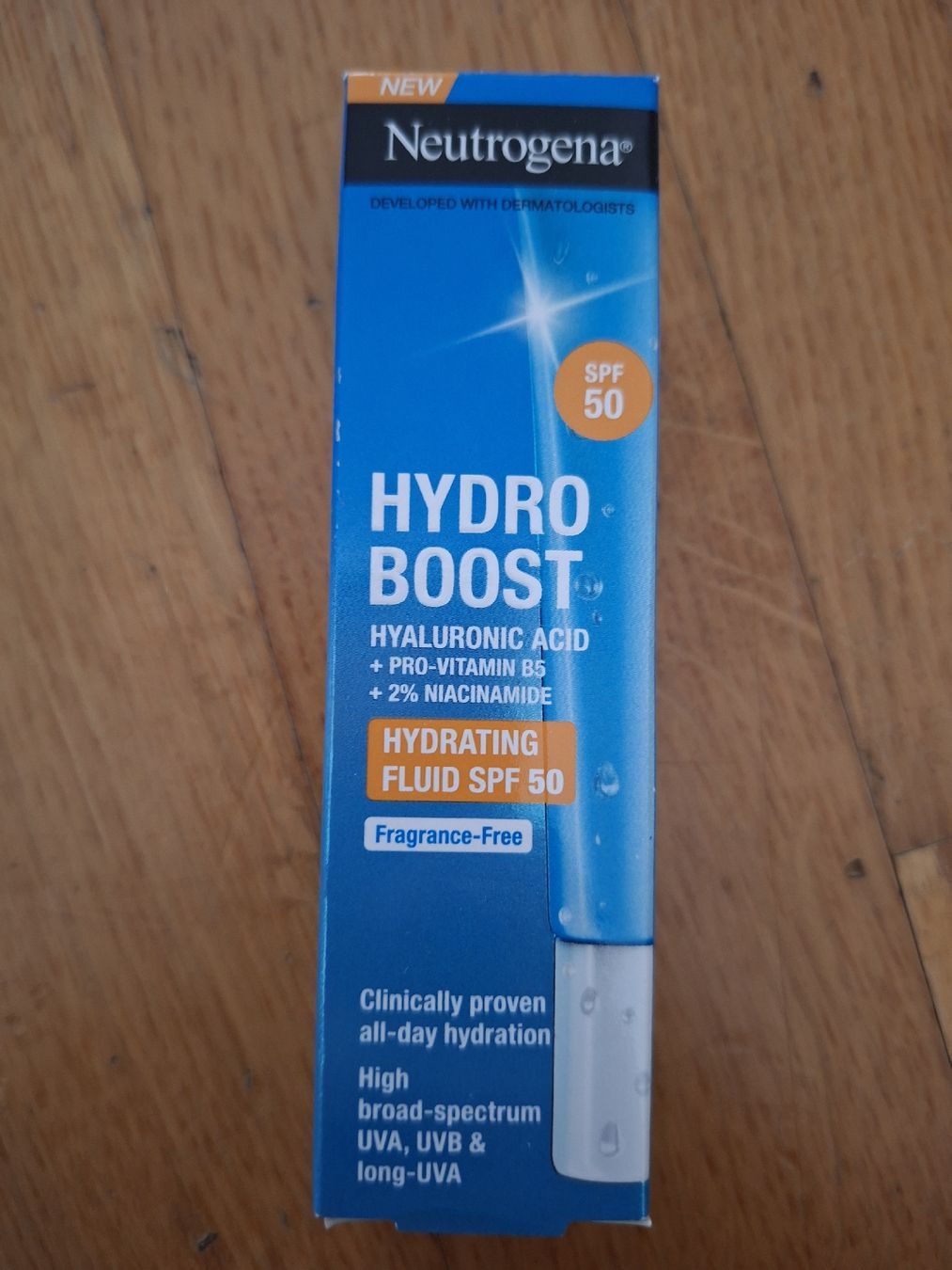 Neutrogena Gesichtspflege: Neutrogena Hydro Boost Fluid SPF 50 Originalverpackun – Neu und originalverpackt aus Zürich von E_BI