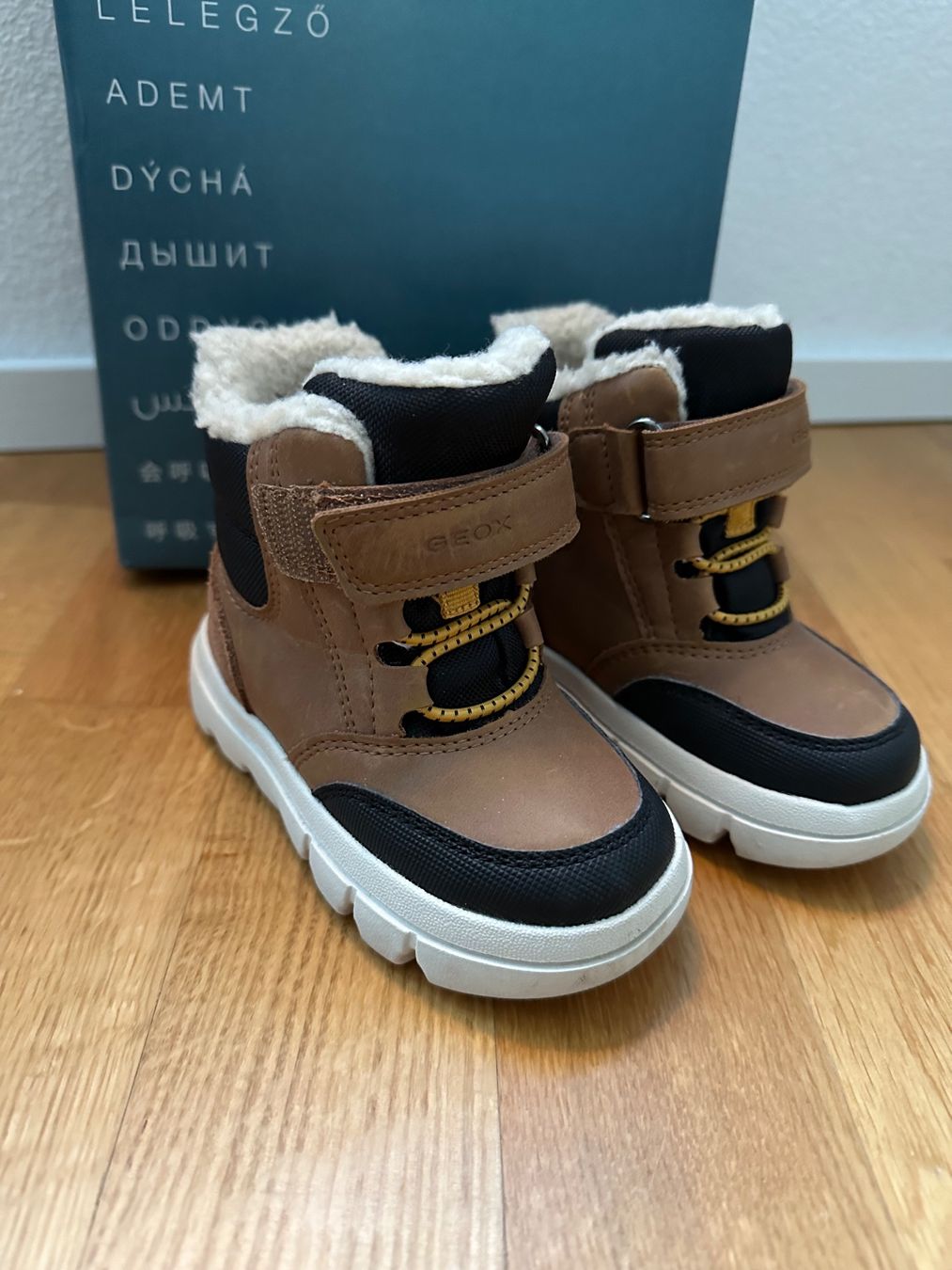 Geox Scarpe per ragazzi: Winterschuhe Geox Gr. 22 – Nuovo (secondo la descrizione) da Unterägeri venduto da StefanGekko 5