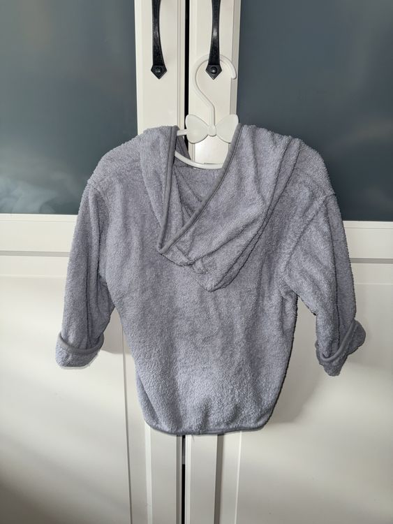 Peignoirs: Flauschiger Bademantel mit Bär-Applikation, Grösse 98/104 – D'occasion à Basel par car_l7yd 1