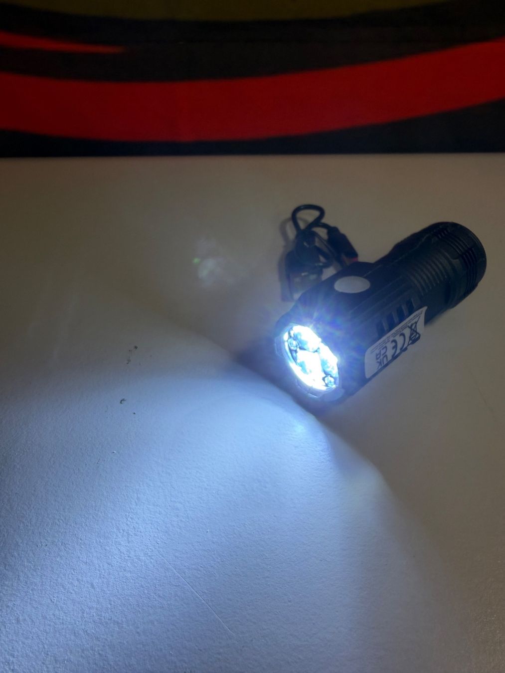 Lampade: Mini LED Taschenlampe, Superhell, USB Wiederaufladbar! – Nuovo e nell'imballaggio originale da Aadorf venduto da FRANKENFREDDY 1