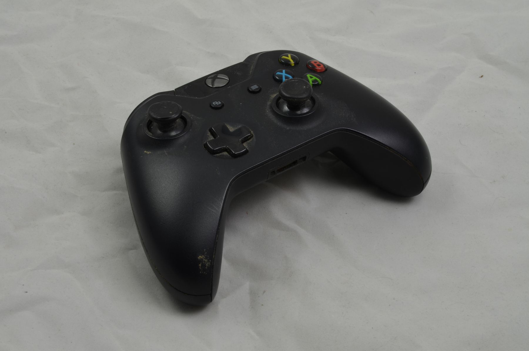 Console: Xbox One Konsole 500GB mit Controller – Usato da Buchs AG venduto da SellAndBuyX 7
