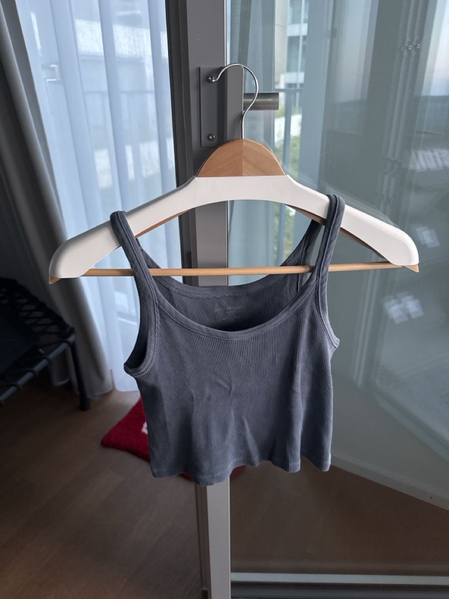 Brandy Melville Top: Tank Top Damen – Usato da Uitikon Waldegg venduto da LoriCor