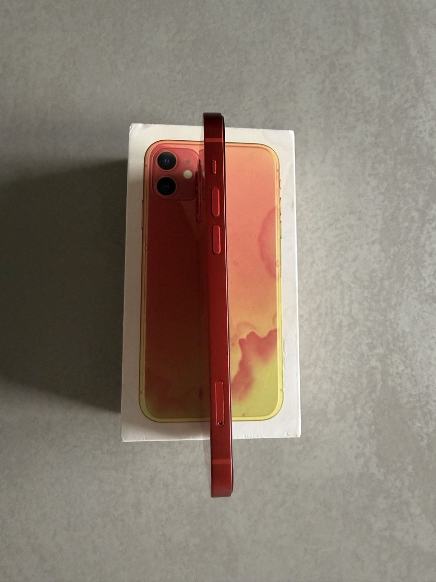 Apple Portables: iPhone 12 RED neuf  – Neuf (Voir description) à Pully par Valoudu42 1