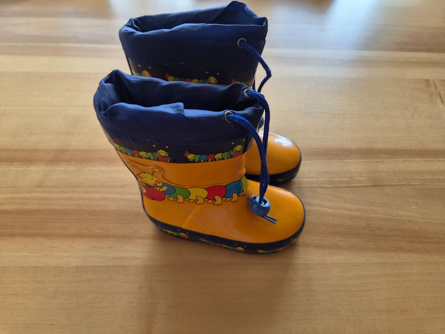 Scarpe per ragazzi: Kinder Gummistiefel, Grösse 23 – Usato da Ibach venduto da urs_sl5h