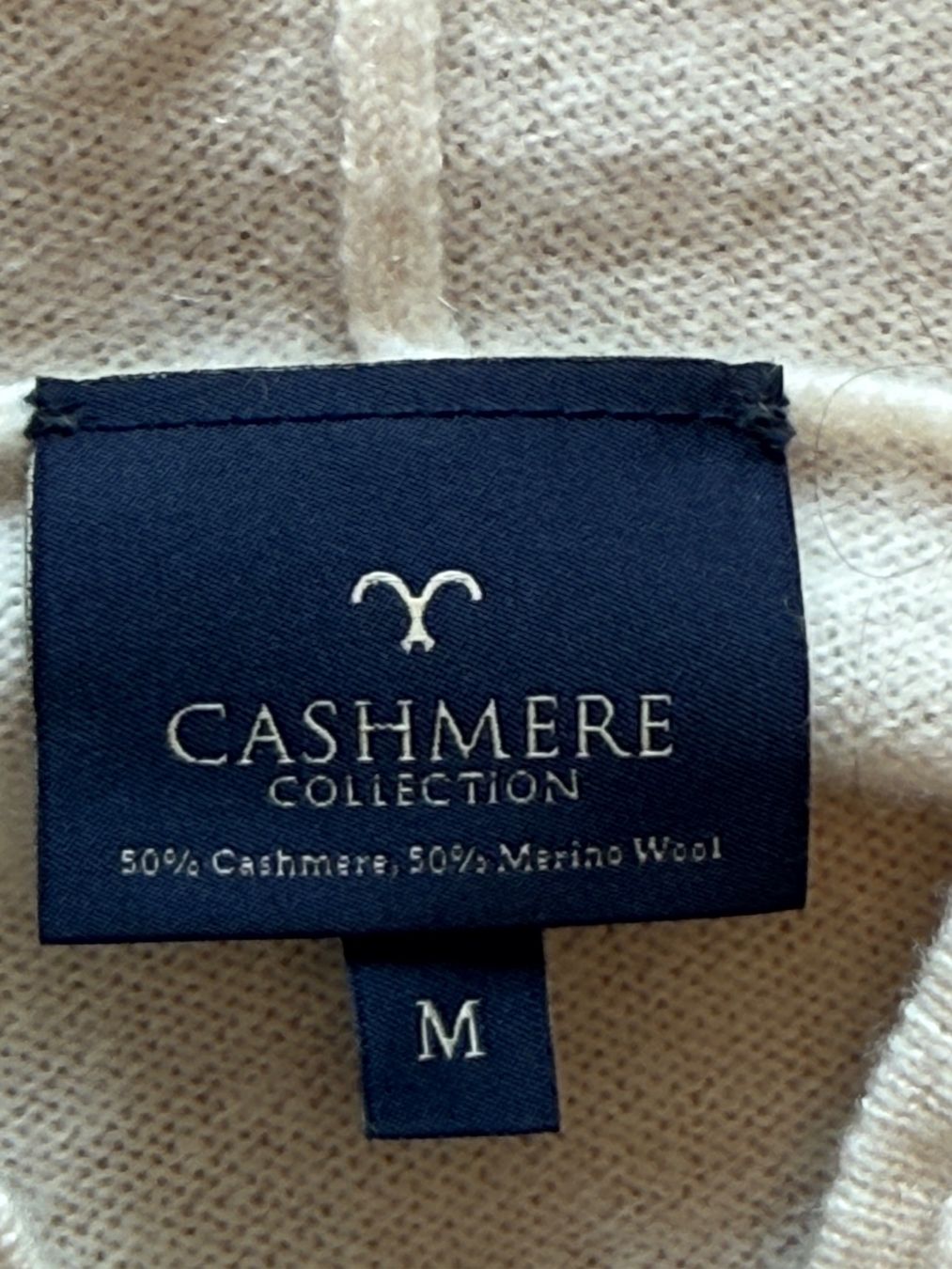 Giacche: Kaschmirjacke mit Hoodie – Usato da Zürich venduto da Lambert1709 3