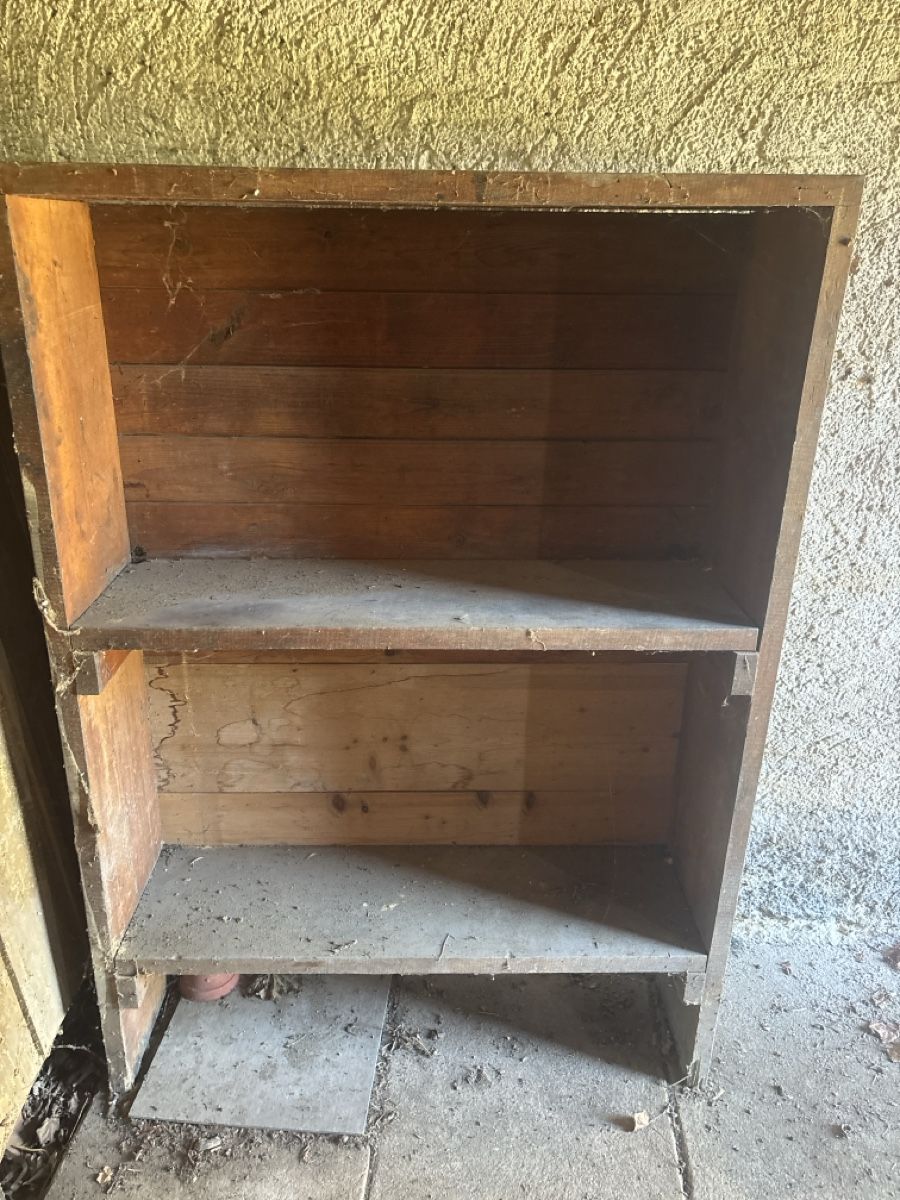 Regale: Holzregal  mit 2 Fachböden – Gebraucht aus Suhr von arii_00 1