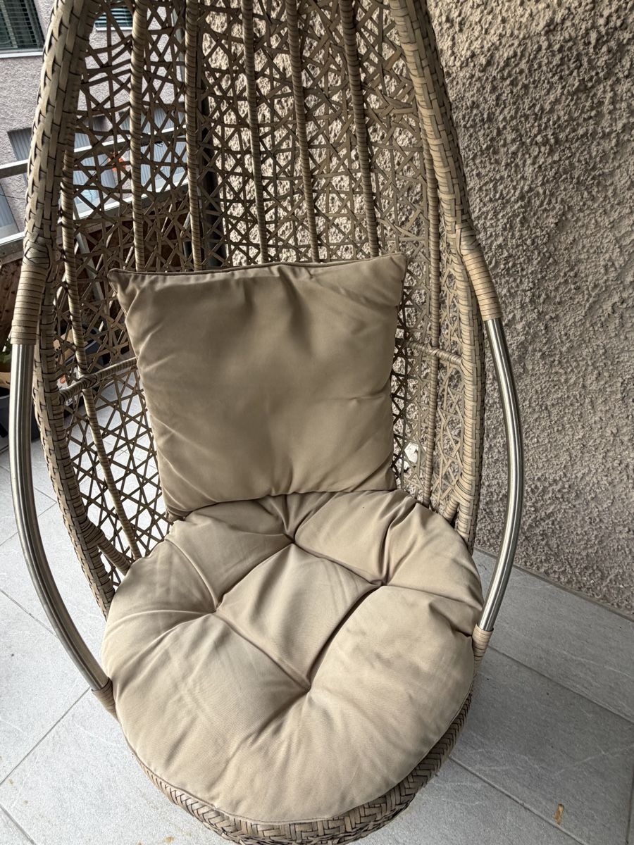 Poltrone pensili da giardino: Hängesessel aus Rattan – Usato da Volketswil venduto da millimilli 2