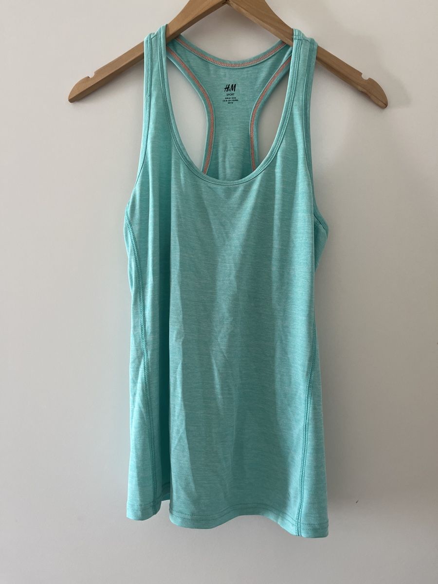 H&M Tops: Damen Tanktop hellblau  – D'occasion à Allschwil par MaloseS08